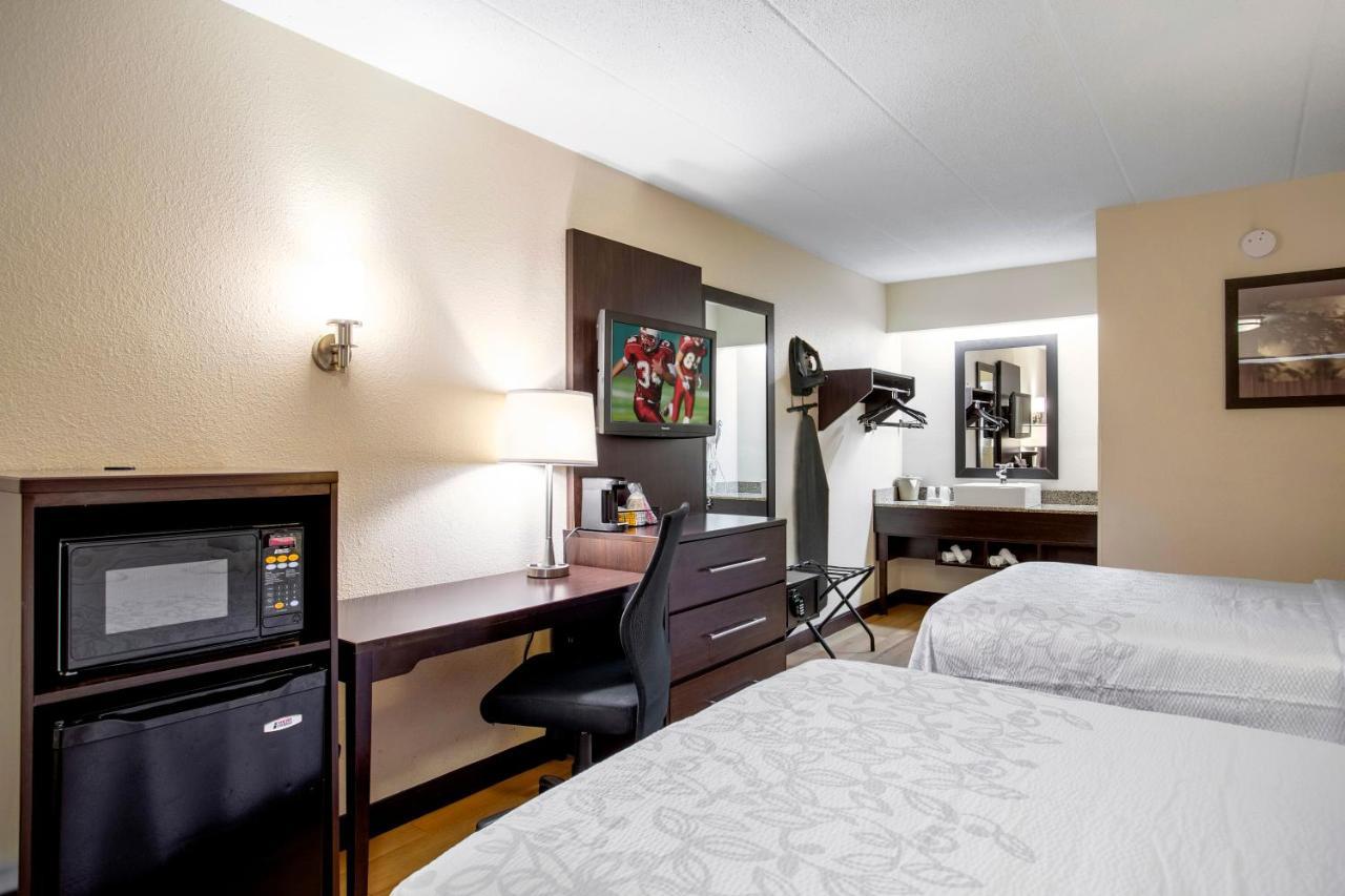 Red Roof Inn Plus+ Atlanta - Buckhead Extérieur photo