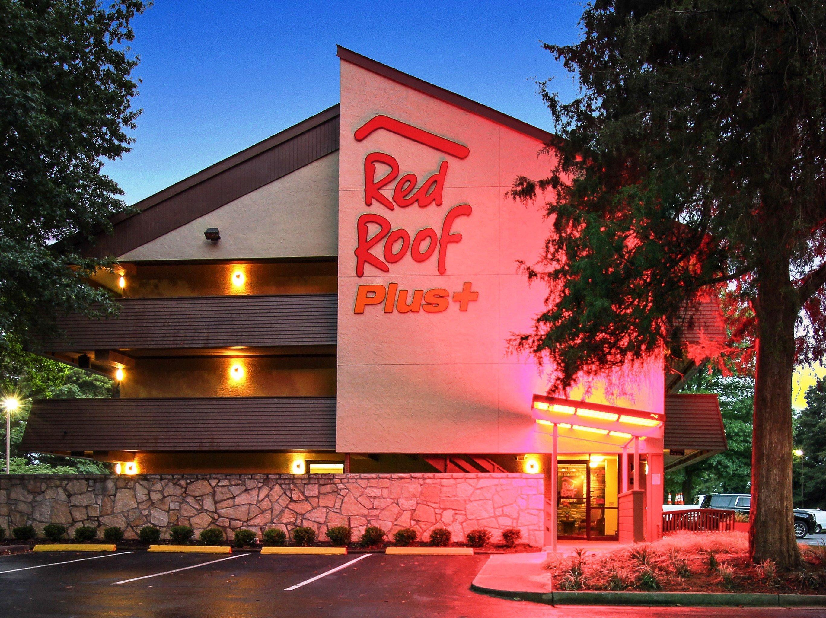 Red Roof Inn Plus+ Atlanta - Buckhead Extérieur photo