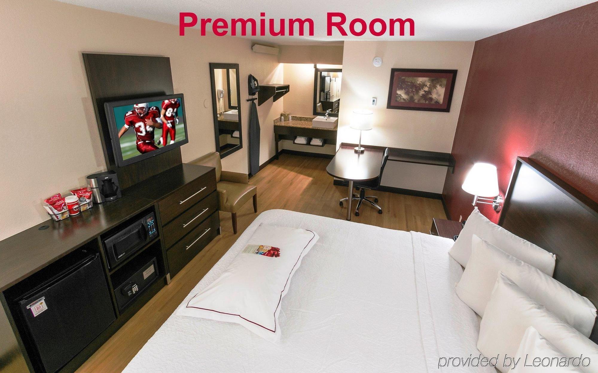 Red Roof Inn Plus+ Atlanta - Buckhead Extérieur photo