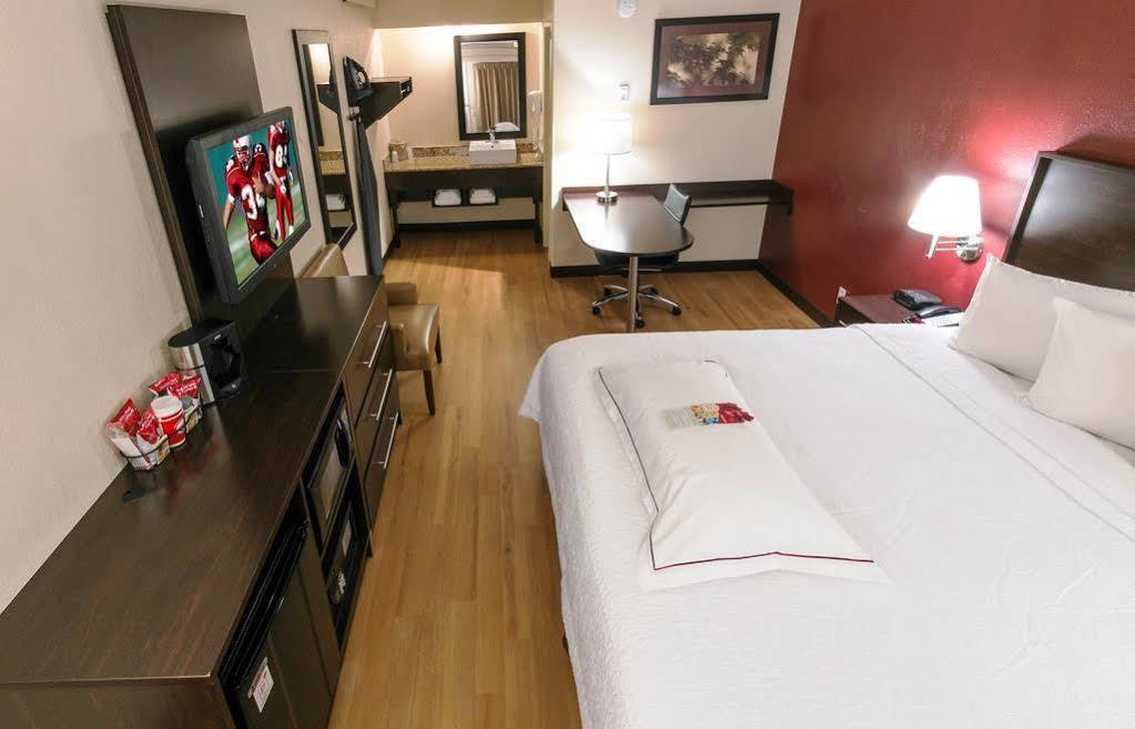 Red Roof Inn Plus+ Atlanta - Buckhead Extérieur photo